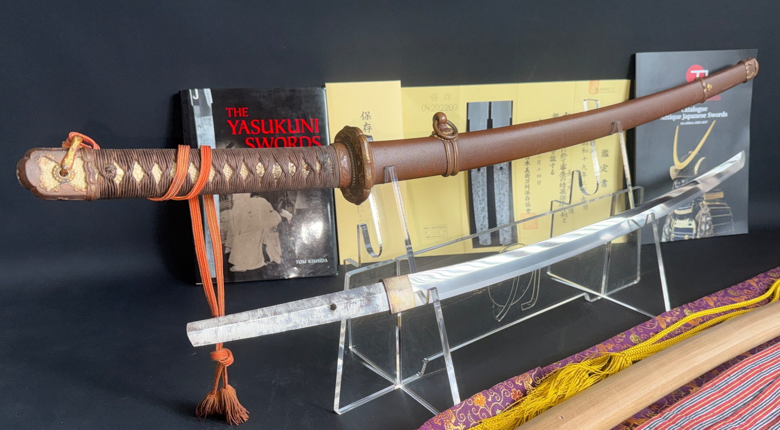 Kyodai Originals Yasukuni Gendaitō Yasunobu katana, blade removed from mounts, with accompanying book and papers