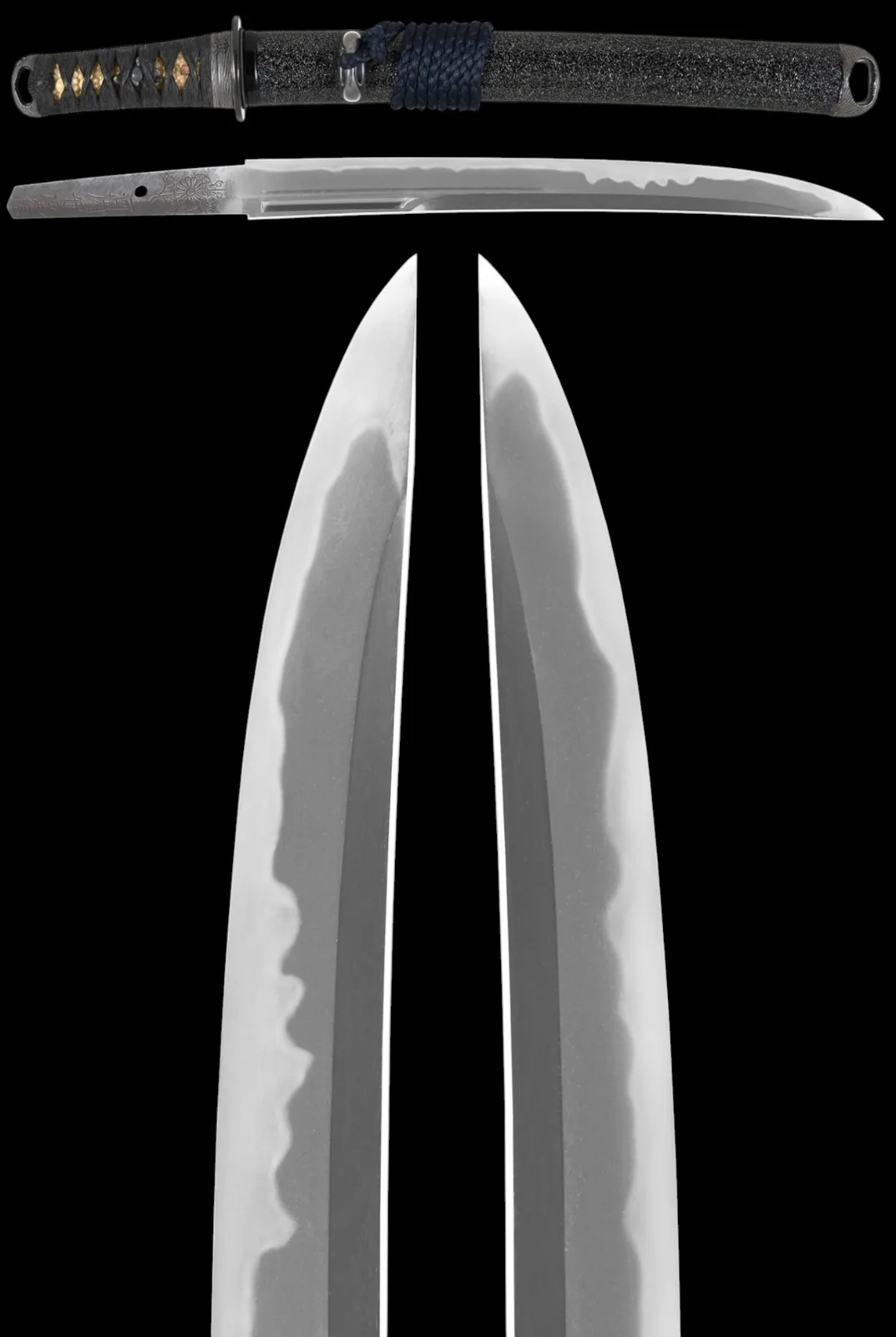 Kawachi no Kami Hironobu Tantō (katana), NBTHK Tokubetsu Hozon, Imperial Kikumon, seen with sheath and blade.