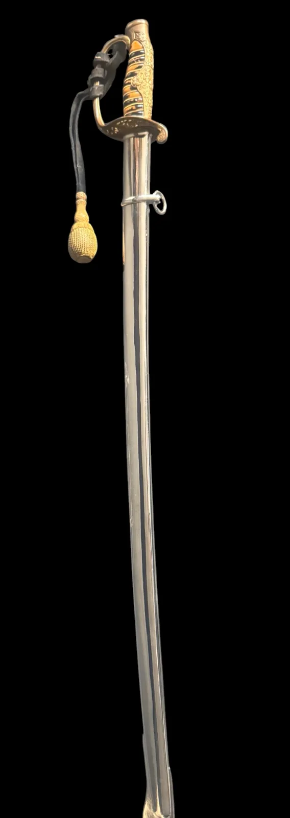 Japanese General Officer's Kyū-Guntō katana, full view, officer's tassel & ornate hilt visible