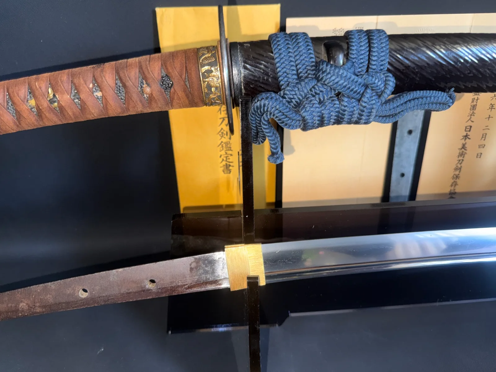 Kamakura Katana Sword Attributed to Rai Kunizane Tokubetsu Hozon, hilt and blade closeup with documentation