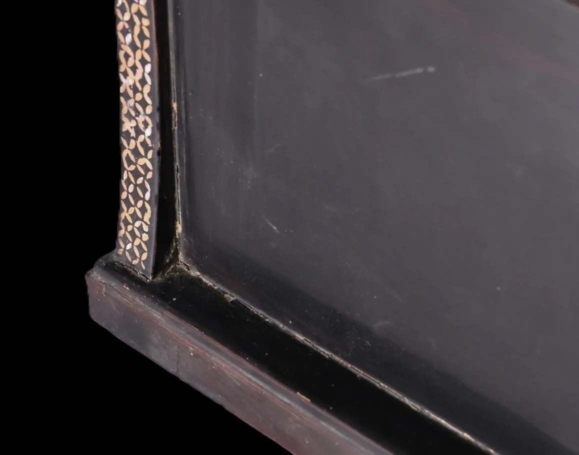 Antique Japanese Three-Sword Katana Kake Meiji Period, close-up of raden inlay detail on black lacquer sword stand