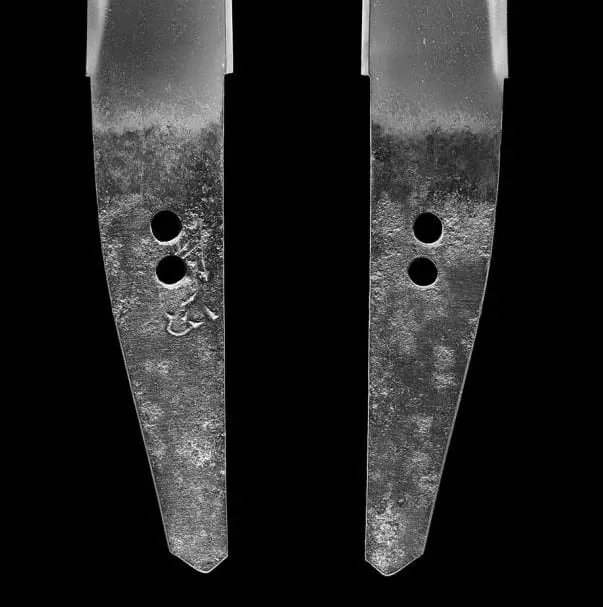 Tantō Muramasa Demon Steel tangs with two mekugi-ana and faint kanji, Late Muromachi Period Japanese tanto