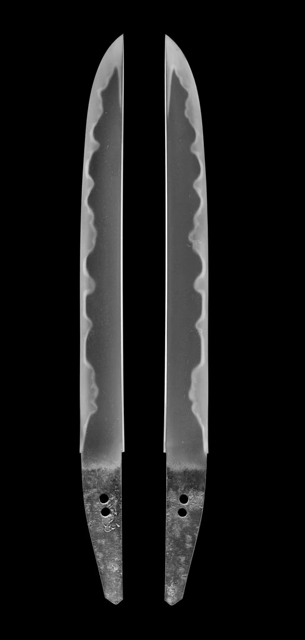 Tantō Muramasa Demon Steel; a pair of late Muramachi period blades showing hamon and tangs