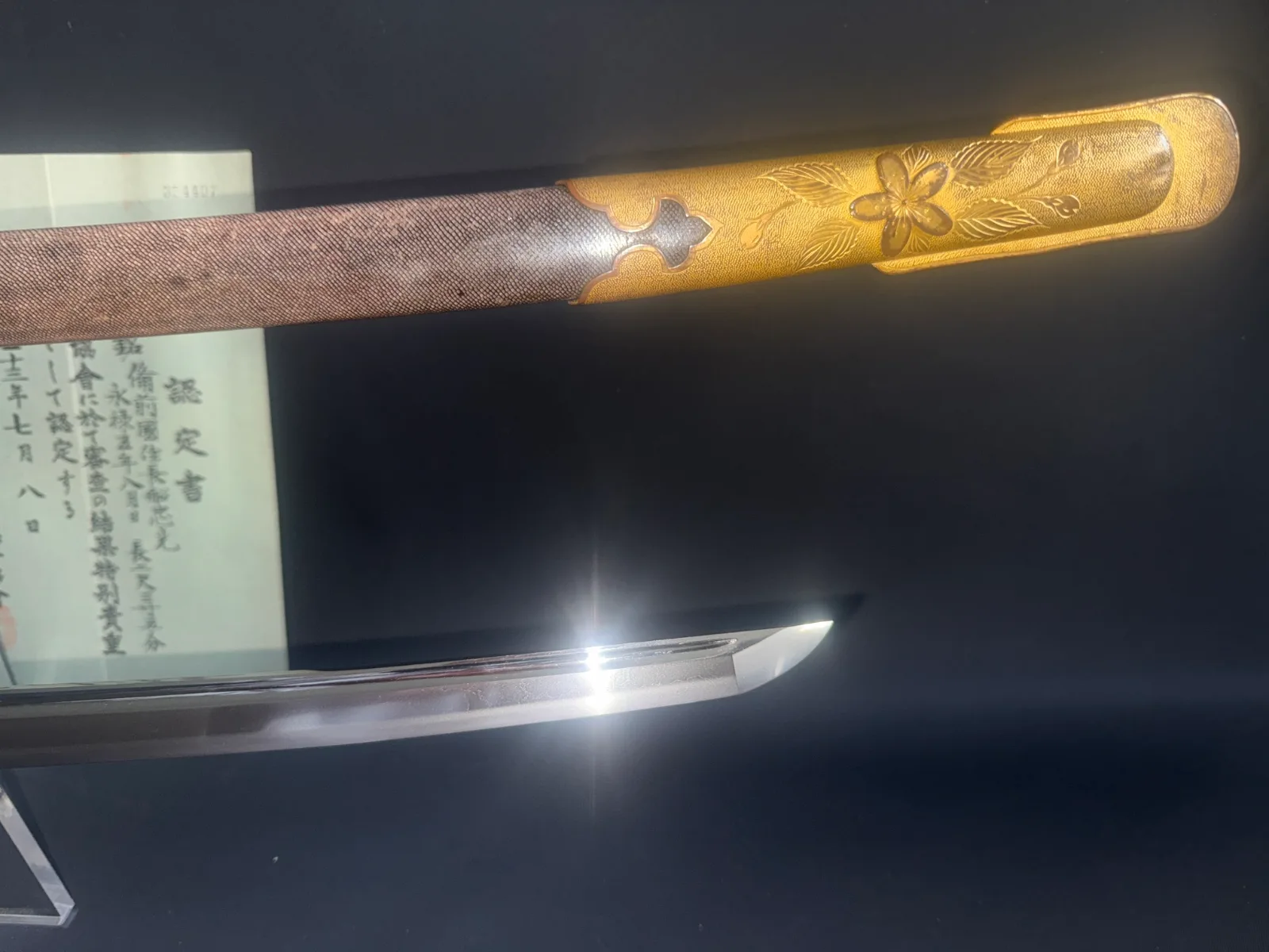 Naruse Family Heirloom Bizen Osafune Tadamitsu Katana with golden floral saya and shining blade tip