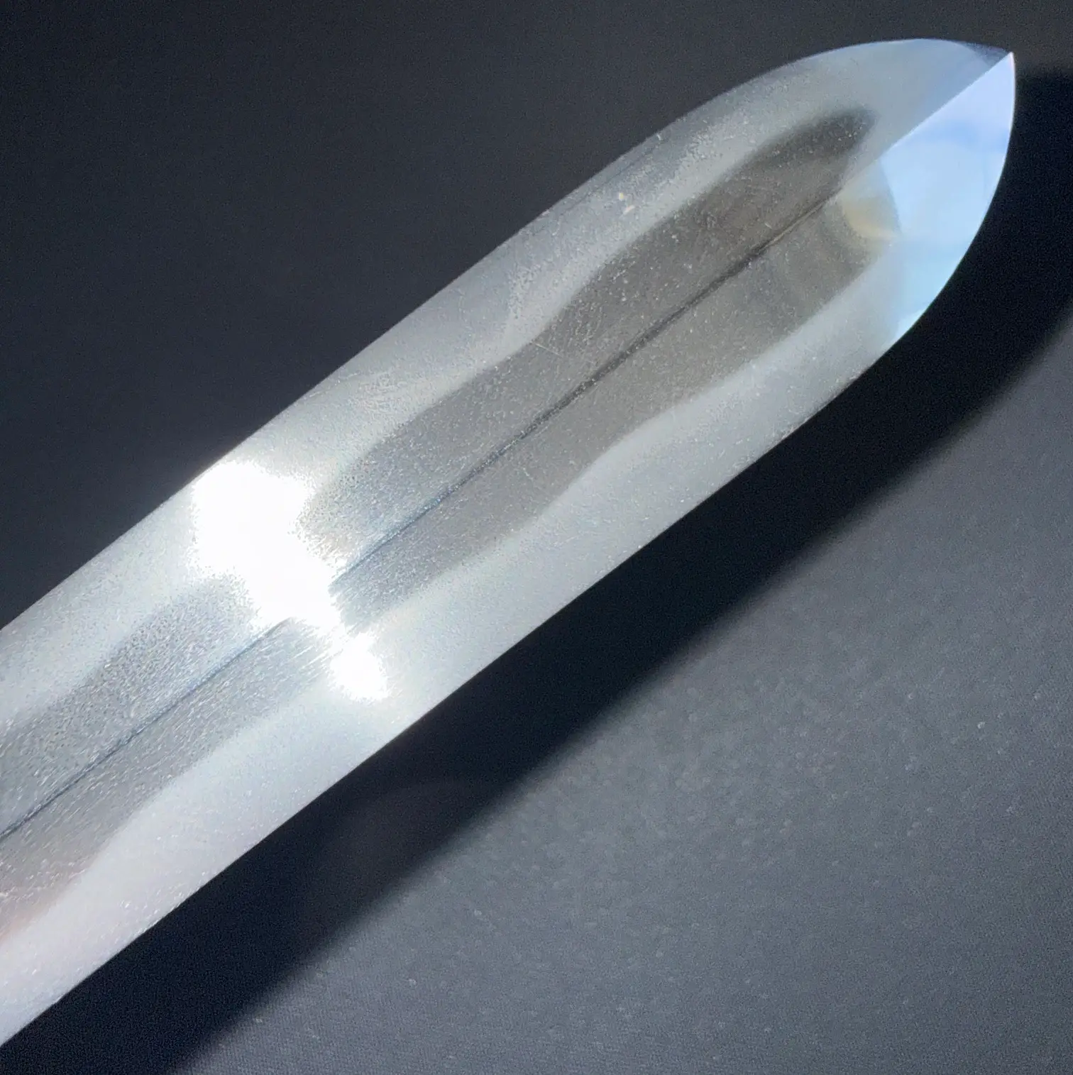 Close-up of the bright, polished tip and blade of a Rare Ichimonji-Yari Echizen Shintō Yari by Kanemasa